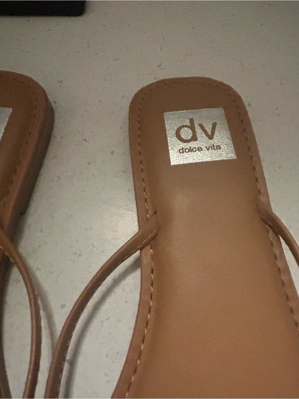 Dolce Vita Tan Knot Strap Flat Sandals - Picture 2 of 6